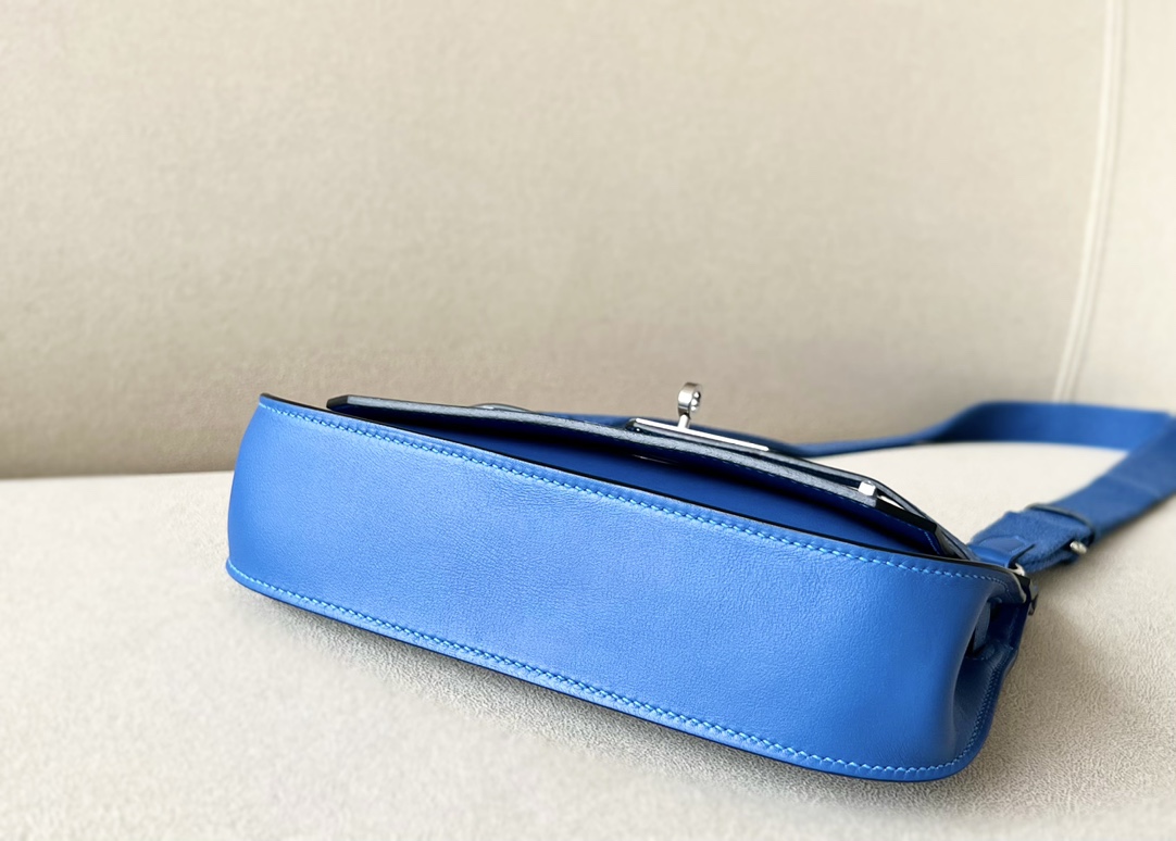 Hermes Jypsiere Mini Shoulder Bag In Blue Swift Leather